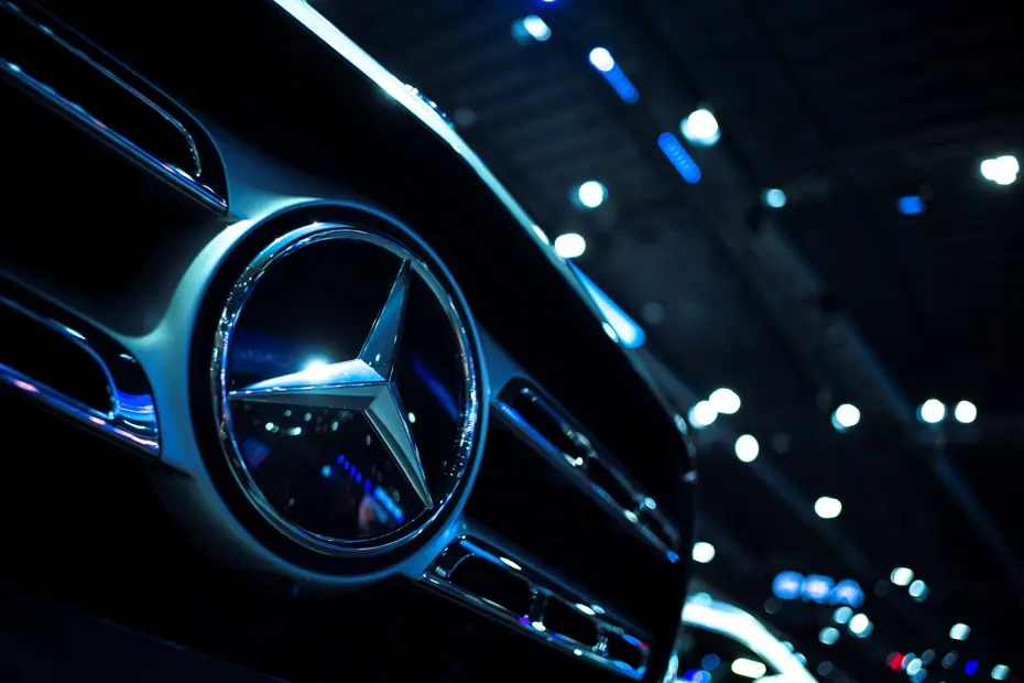 Şok Gelişme: Mercedes 310 Bin Aracı Geri Çağırdı, Kapı Kilidi Tehlike Saçıyor!
