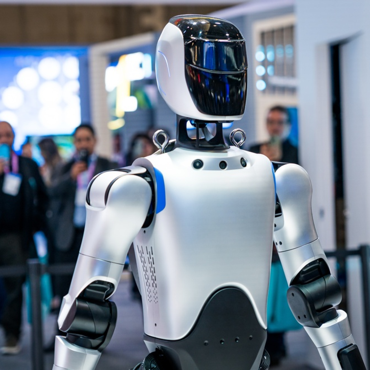 insansı robot